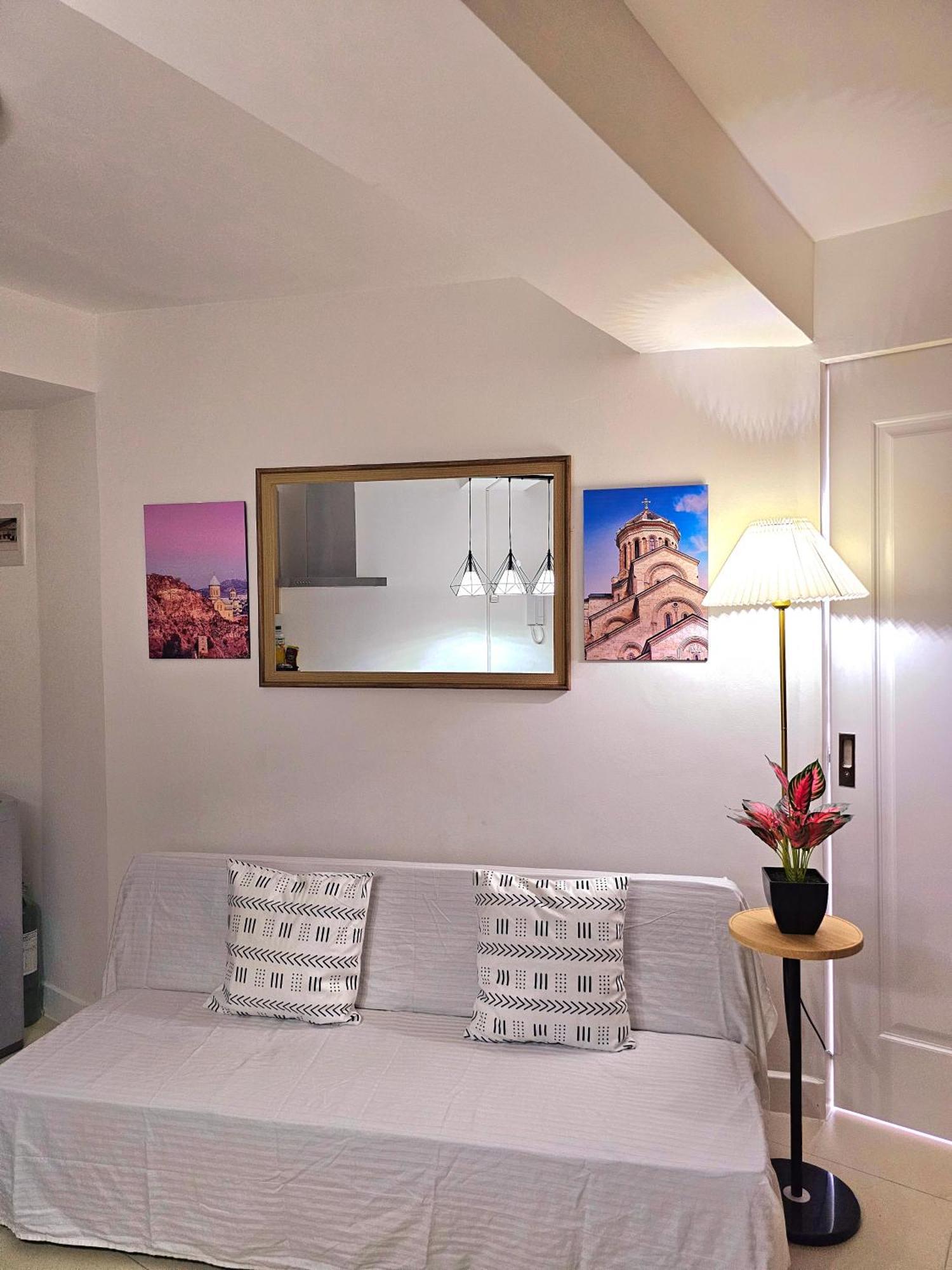 Acellyne'S Suites At The Residences At Commonwealth By Century Bandar Quezon Luaran gambar
