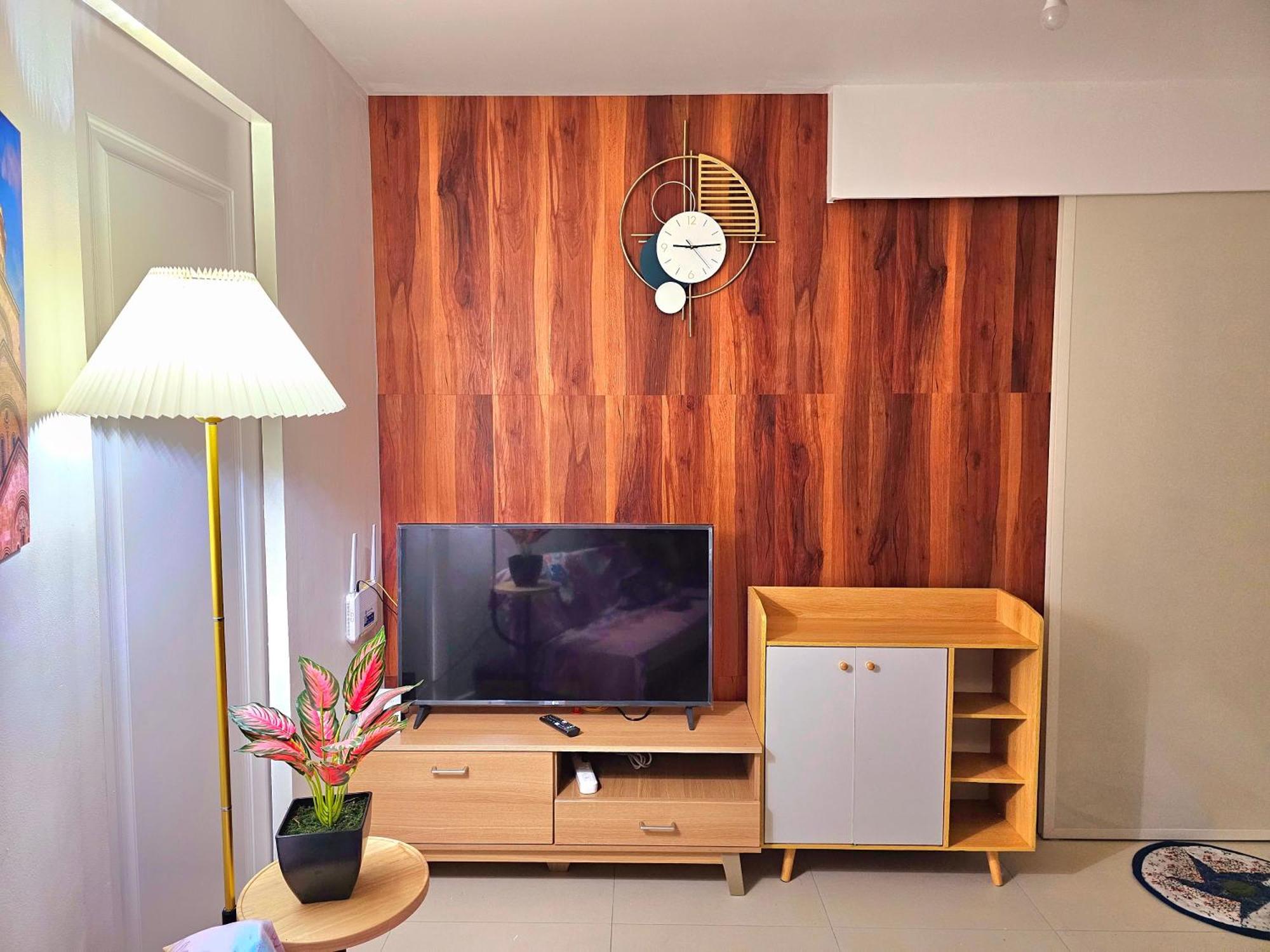 Acellyne'S Suites At The Residences At Commonwealth By Century Bandar Quezon Luaran gambar