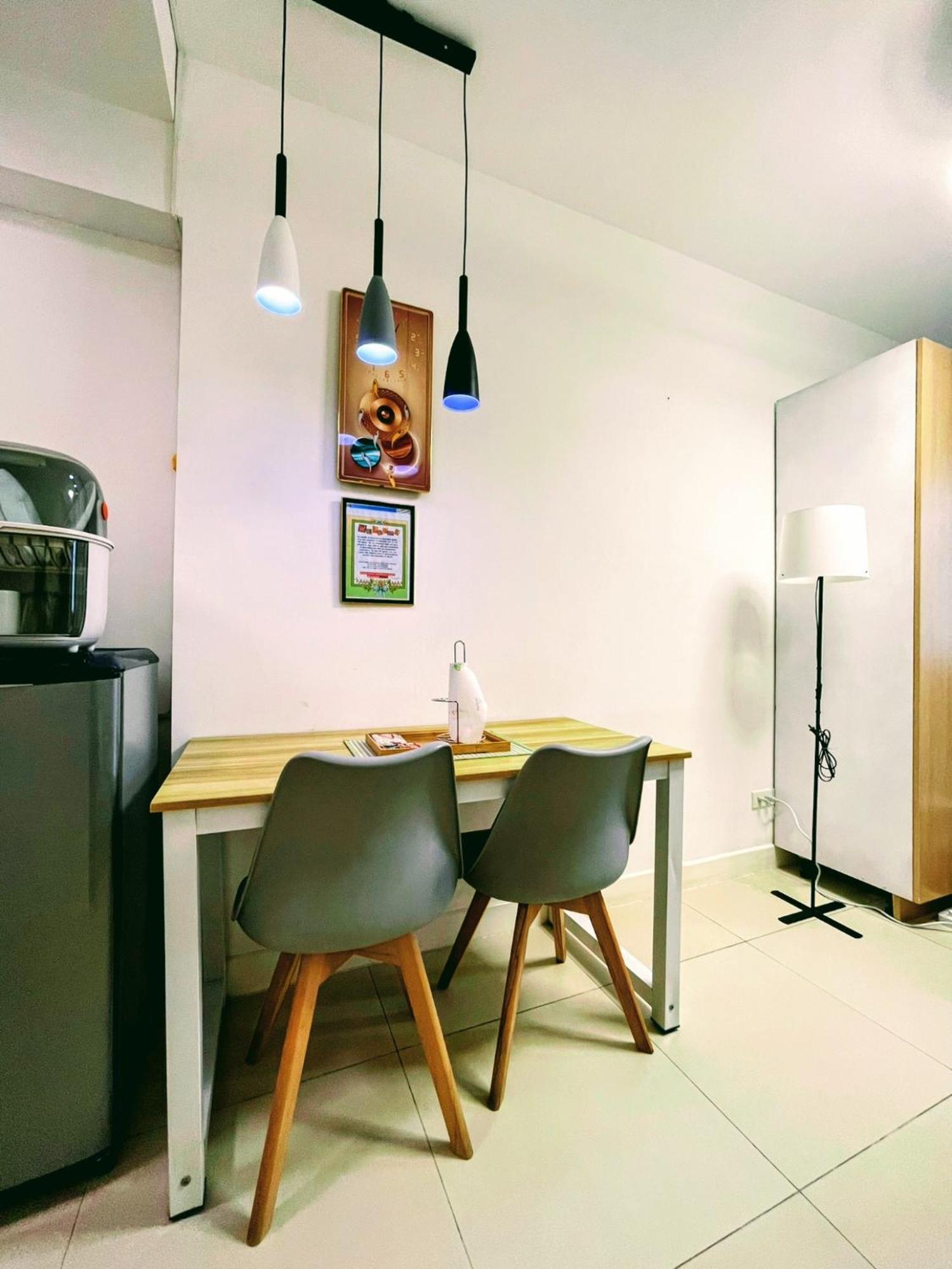 Acellyne'S Suites At The Residences At Commonwealth By Century Bandar Quezon Bilik gambar