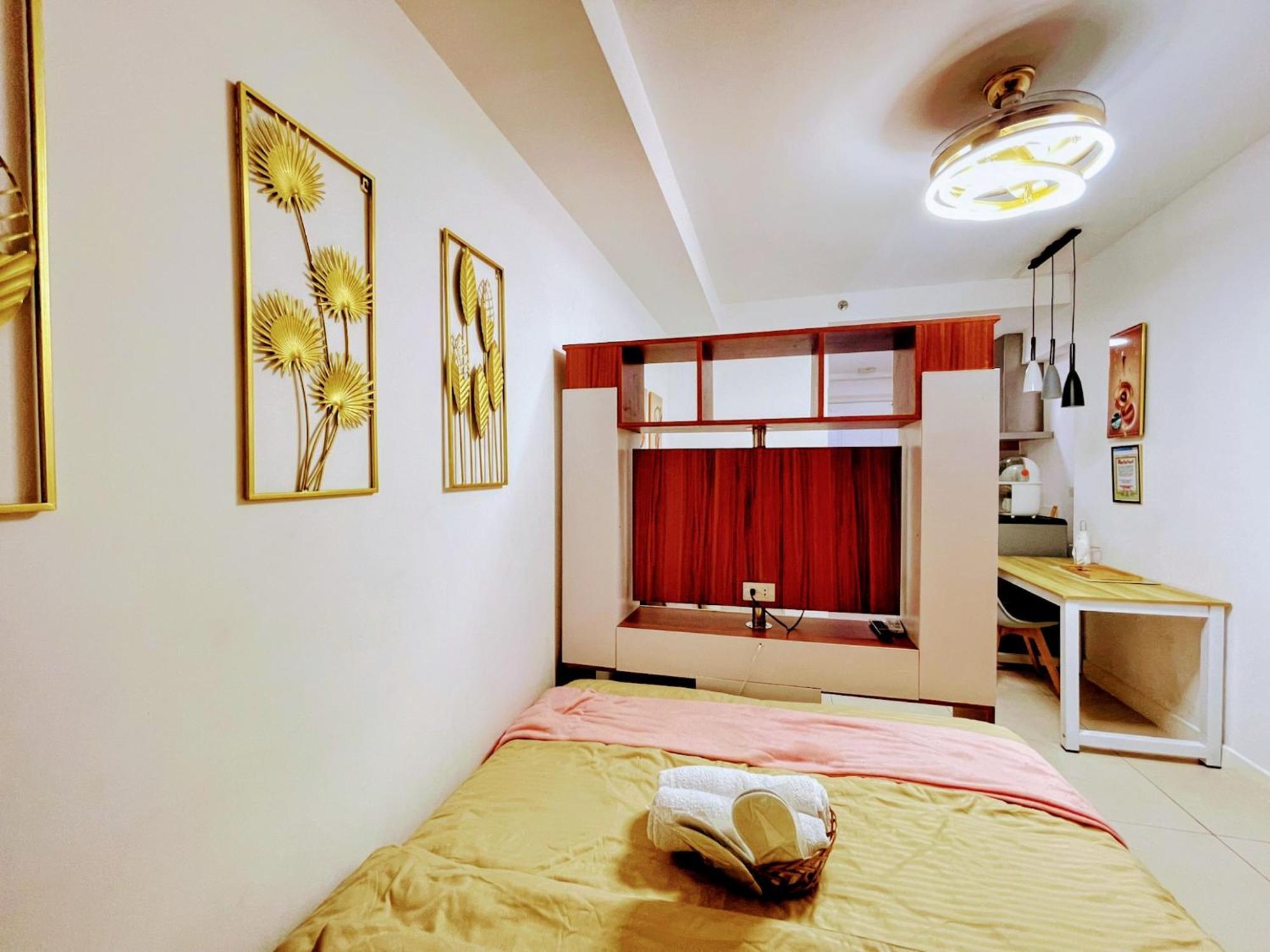 Acellyne'S Suites At The Residences At Commonwealth By Century Bandar Quezon Bilik gambar